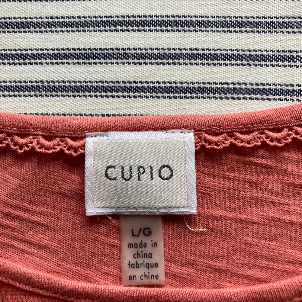 Cupio Coral Lace Angel Sleeve Top, Size Large - Picture 3 of 9